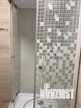 Студия квартира, посуточно, 42м2, 6/9 этаж