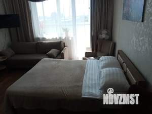 Студия квартира, посуточно, 30м2, 10/25 этаж