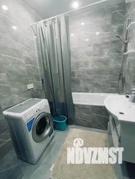 Студия квартира, посуточно, 28м2, 10/25 этаж