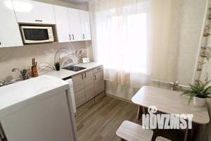 2-к квартира, посуточно, 60м2, 1/1 этаж