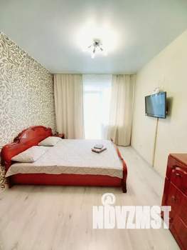1-к квартира, посуточно, 35м2, 12/25 этаж