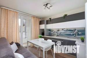 2-к квартира, посуточно, 42м2, 7/10 этаж