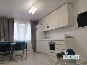 3-к квартира, посуточно, 54м2, 1/4 этаж