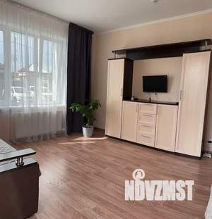 1-к квартира, посуточно, 38м2, 1/18 этаж