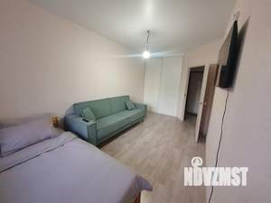 1-к квартира, посуточно, 34м2, 1/25 этаж