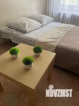 1-к квартира, посуточно, 38м2, 1/5 этаж