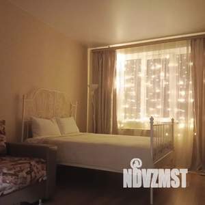 1-к квартира, посуточно, 40м2, 9/22 этаж