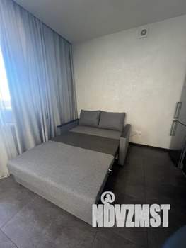 Студия квартира, посуточно, 40м2, 3/14 этаж