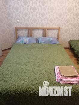 1-к квартира, посуточно, 42м2, 4/10 этаж