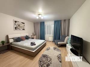 1-к квартира, посуточно, 42м2, 1/9 этаж