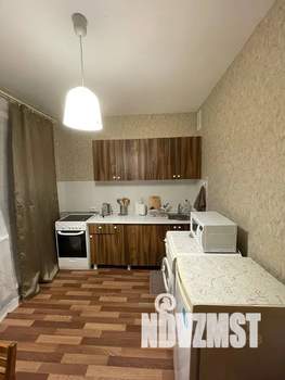 1-к квартира, посуточно, 32м2, 2/10 этаж