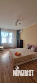 1-к квартира, посуточно, 42м2, 4/25 этаж