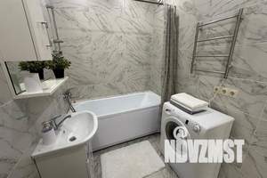 1-к квартира, посуточно, 37м2, 17/25 этаж