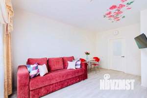 1-к квартира, посуточно, 35м2, 6/25 этаж