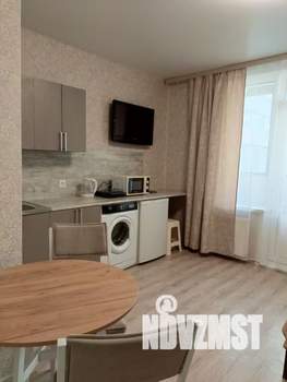 Студия квартира, посуточно, 32м2, 1/24 этаж