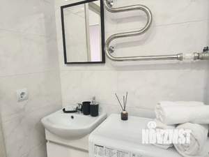 1-к квартира, посуточно, 42м2, 23/25 этаж