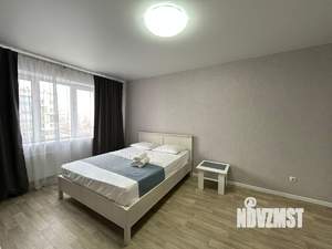 1-к квартира, посуточно, 40м2, 8/17 этаж