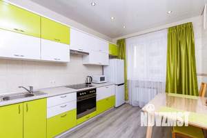 1-к квартира, посуточно, 42м2, 12/25 этаж
