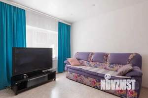 Студия квартира, посуточно, 30м2, 1/3 этаж