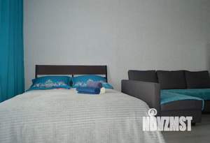 Студия квартира, посуточно, 35м2, 8/25 этаж