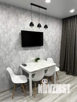 1-к квартира, посуточно, 38м2, 2/17 этаж