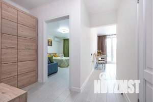 1-к квартира, посуточно, 40м2, 3/19 этаж