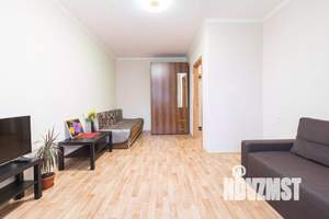1-к квартира, посуточно, 42м2, 1/1 этаж