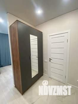 Студия квартира, посуточно, 40м2, 5/17 этаж