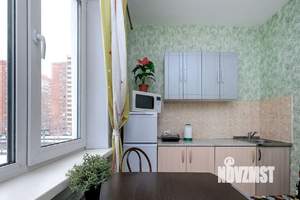 1-к квартира, посуточно, 42м2, 3/10 этаж