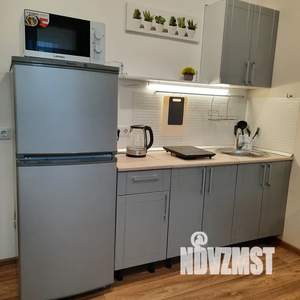 Студия квартира, посуточно, 27м2, 1/25 этаж