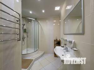 1-к квартира, посуточно, 55м2, 1/1 этаж