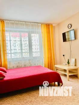 1-к квартира, посуточно, 32м2, 5/10 этаж