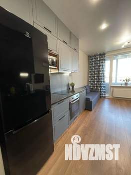 Студия квартира, посуточно, 30м2, 10/23 этаж
