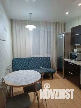 1-к квартира, посуточно, 40м2, 5/19 этаж