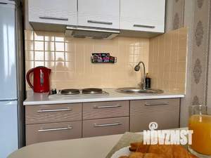 1-к квартира, посуточно, 39м2, 20/25 этаж