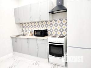 2-к квартира, посуточно, 42м2, 13/25 этаж