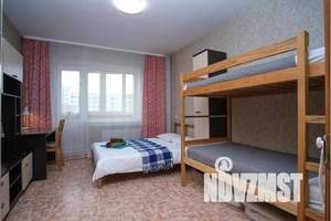 1-к квартира, посуточно, 37м2, 7/10 этаж