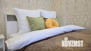 1-к квартира, посуточно, 42м2, 3/25 этаж