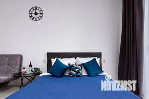 Студия квартира, посуточно, 38м2, 10/18 этаж