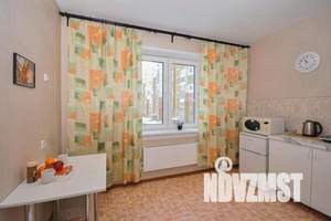 1-к квартира, посуточно, 42м2, 3/10 этаж