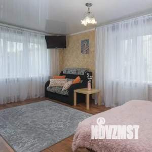 1-к квартира, посуточно, 38м2, 4/5 этаж
