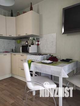 Студия квартира, посуточно, 35м2, 5/17 этаж