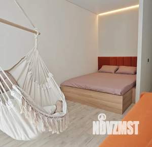 1-к квартира, посуточно, 37м2, 11/18 этаж