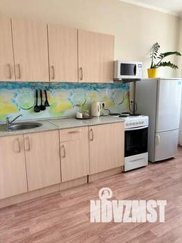 1-к квартира, посуточно, 42м2, 4/25 этаж