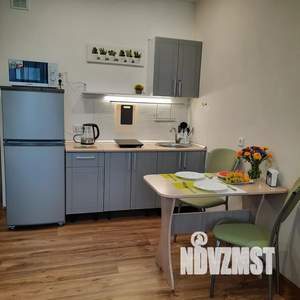 Студия квартира, посуточно, 27м2, 1/25 этаж