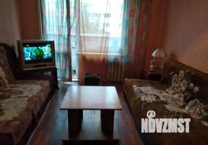 1-к квартира, посуточно, 38м2, 6/10 этаж