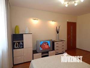 1-к квартира, посуточно, 140м2, 1/1 этаж