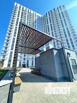 Студия квартира, посуточно, 32м2, 1/24 этаж