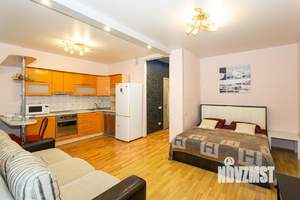 Студия квартира, посуточно, 42м2, 9/19 этаж