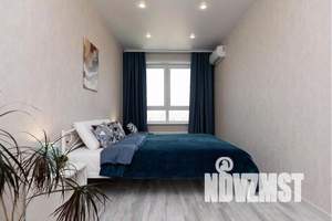 1-к квартира, посуточно, 40м2, 23/25 этаж